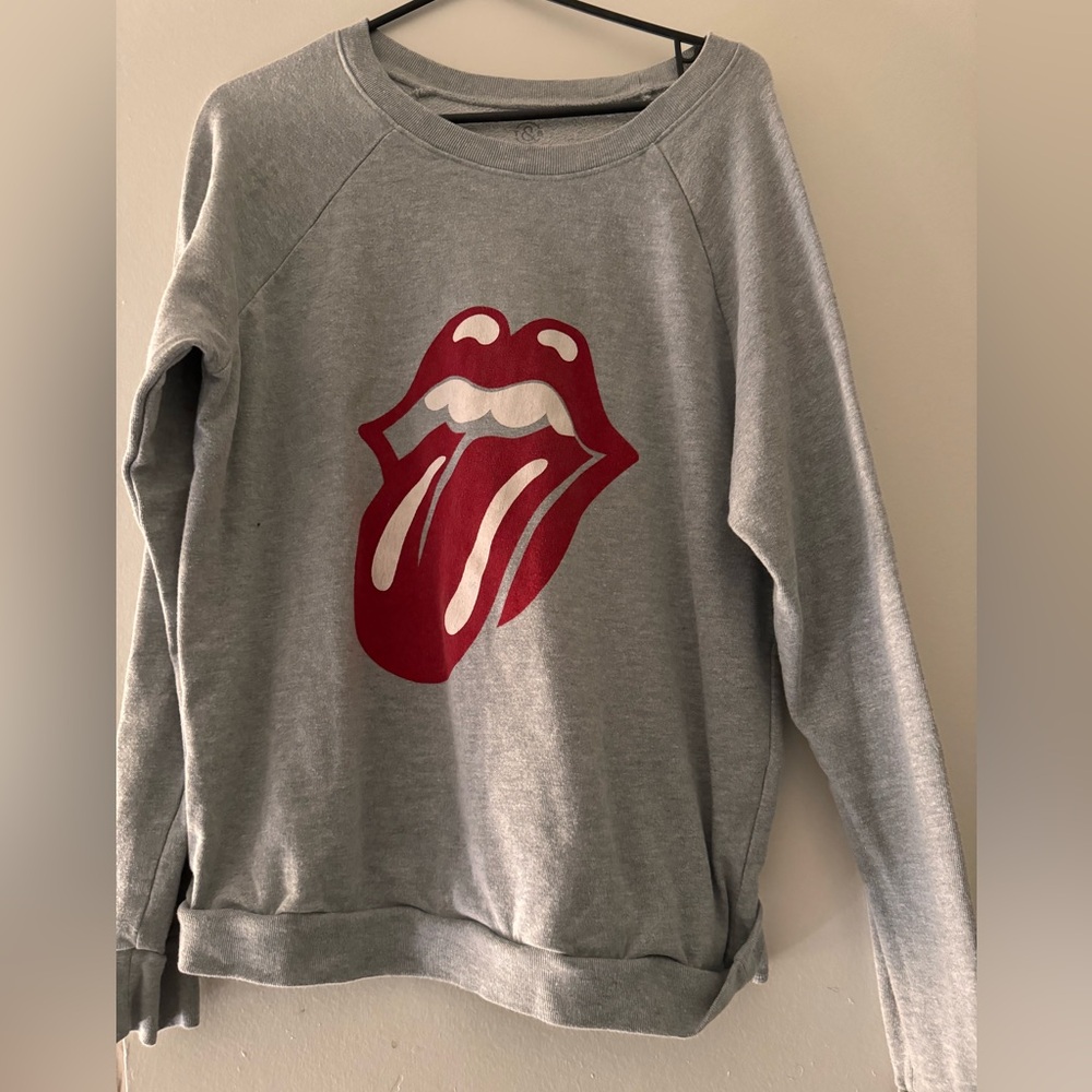 Grey sweater